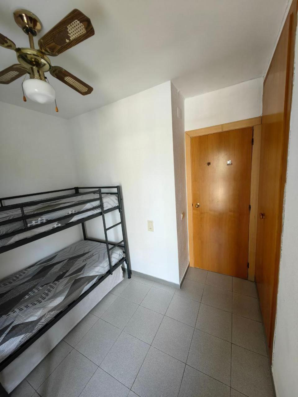 Apartment Austral 5 Камбрильс Экстерьер фото